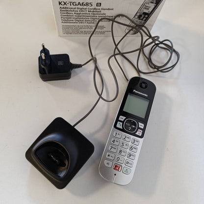 295917 - PANASONIC Telefon KX-TGA685, telefon shtesë, bllokim automatik thirrjesh, funksion pa duar, modalitet mos shqetëso, monitor për fëmijë - E zezë - argjendtë