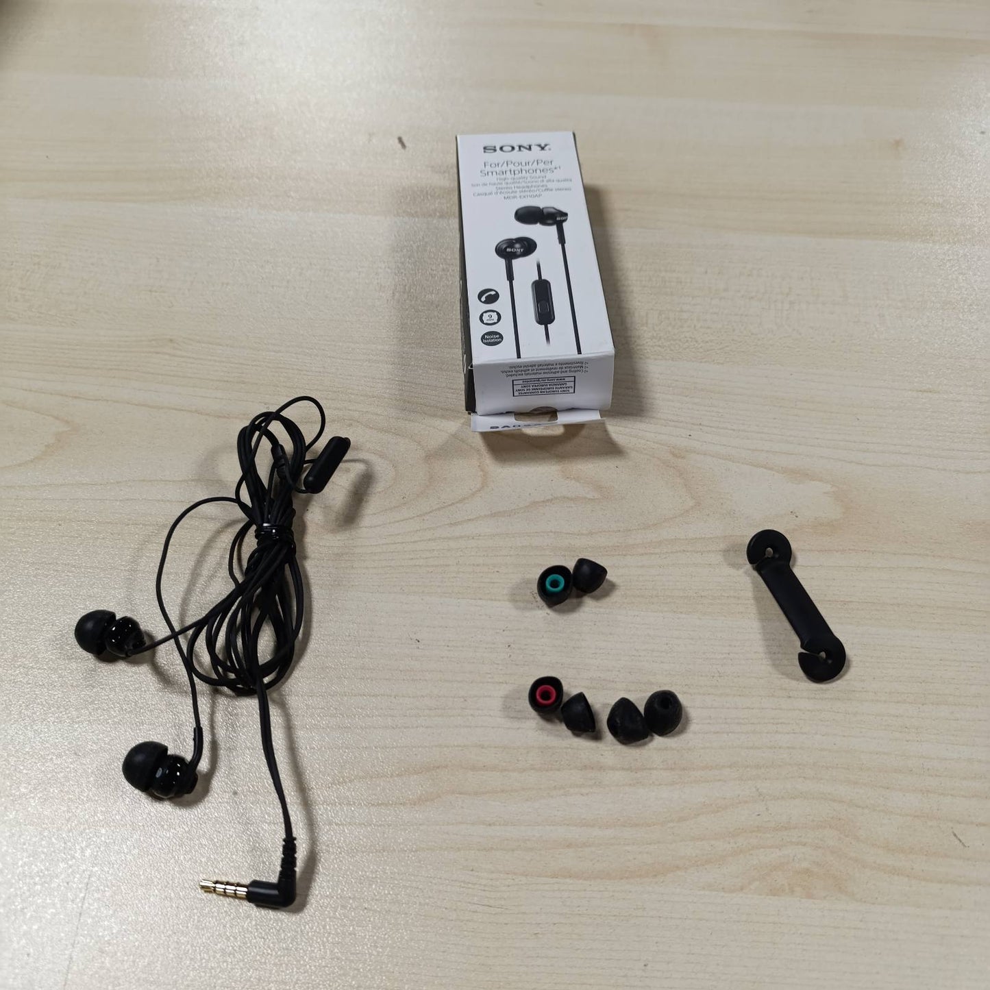 268903 - SONY Kufje MDR-EX110APB në vesh, me prizë, të zeza