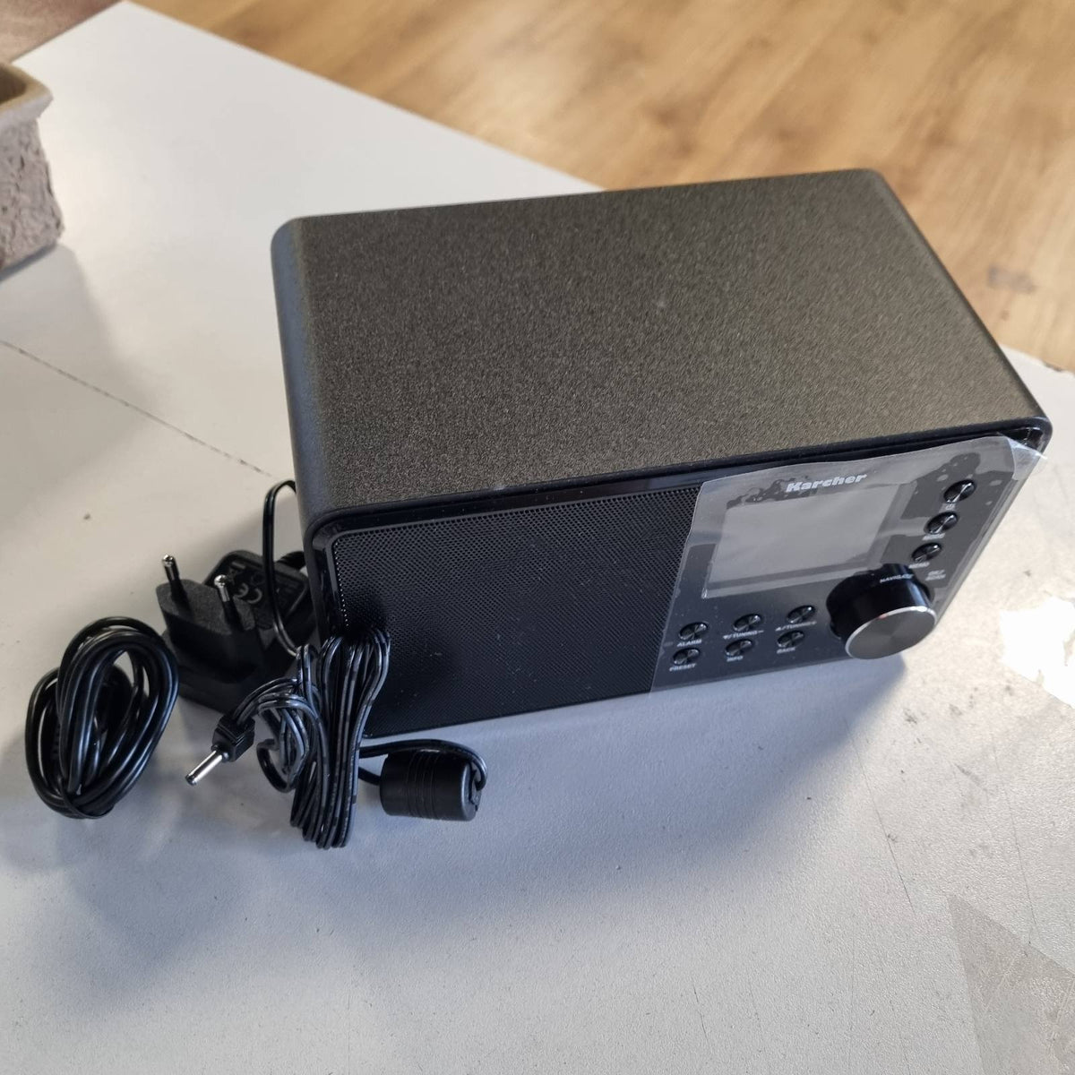 299226 - KARCHER Radio DAB 3000, DAB+/FM-RDS, AUX-IN, Orë me Zile, Alarm të Dyfishtë, E Zezë