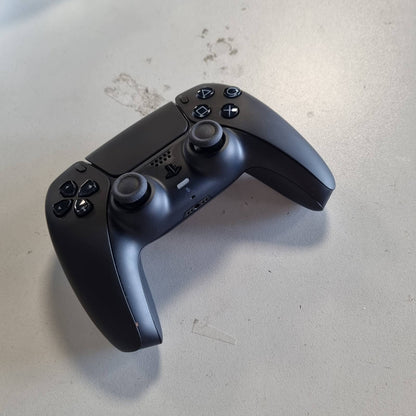 319662 - SONY Kontrolluesi pa tel DualSense, i zi mesnate - Versioni ndërkombëtar