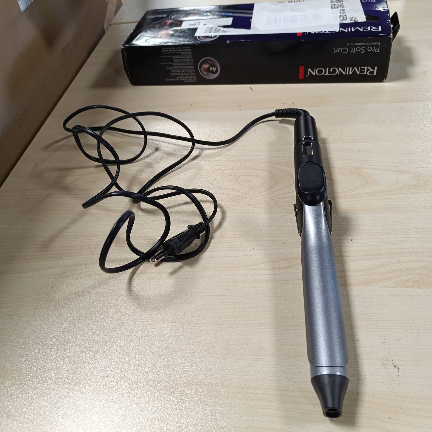 275239 - REMINGTON Hekur kaçurrelash Pro Soft Curl Digital [25 mm] (mbrojtje 4-fishe, veshje antistatike qeramike-turmalinë) - Ekran LCD 130-220°C, me kapëse, kaçurrela të buta mesatare dhe natyrale, CI6525.