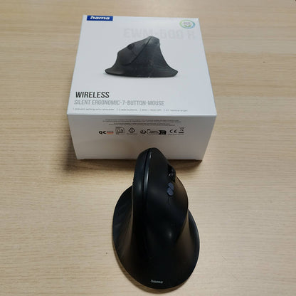 320195 - HAMA Maus vertikal pa tel, optik, 7 butona, ergonomik për dorën e djathtë, 1000/1400/1800 DPI, 2.4 GHz, i zi
