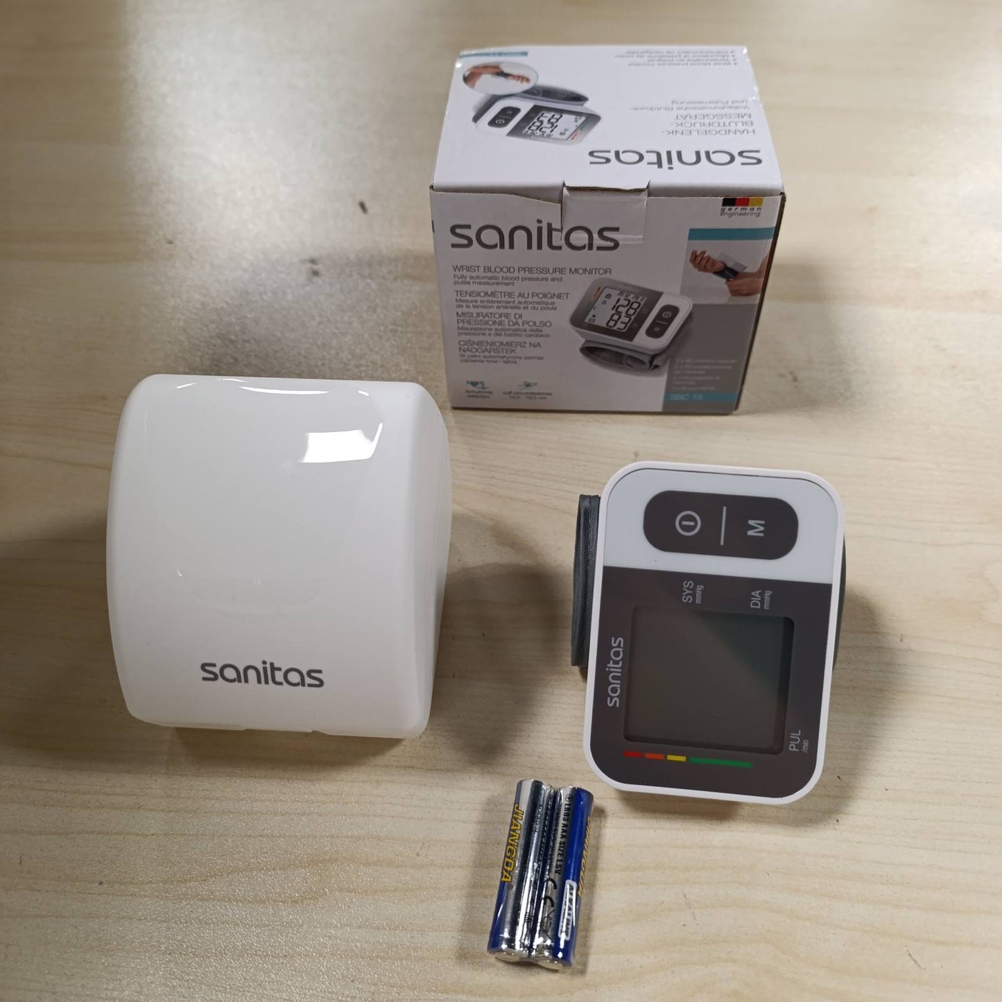275453 - SANITAS Monitor i tensionit të gjakut SBC 15, për kyçin e dorës, matje automatike e tensionit të gjakut dhe pulsit, funksion paralajmërues për aritmi