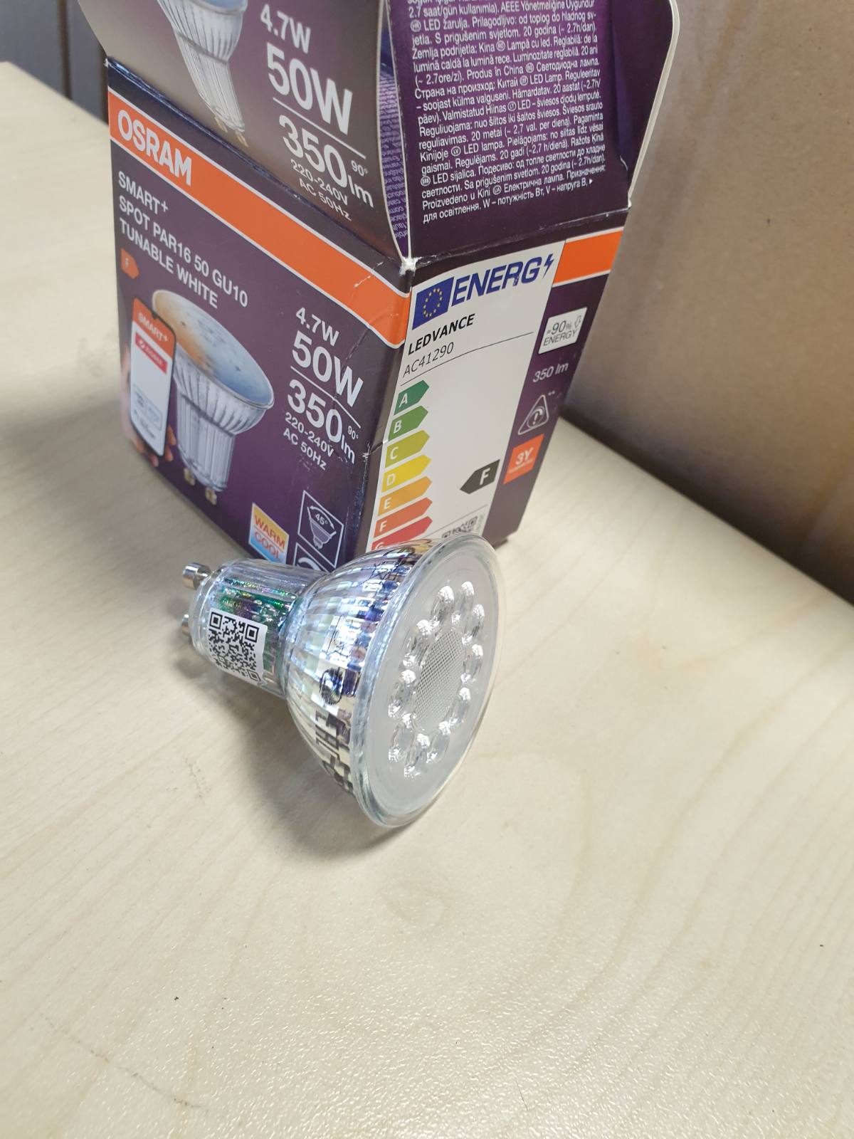 197393 - OSRAM Reflektor SMART LED Spot PAR16 GU10, 4.7W, ZigBee 3.0, i Bardhë i Rregullueshëm 2700-6500K, i Errësueshëm, Kontroll Permes Aplikacionit, Kompatibile me Alexa