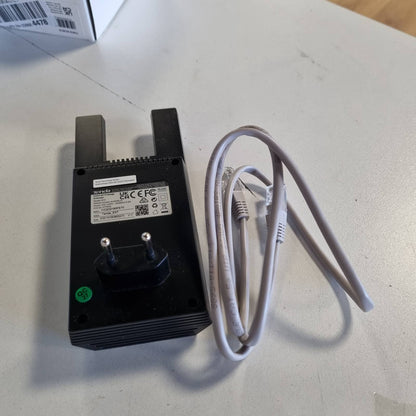 299768 - Tenda WLAN Amplifikator Repeater R10, 300 Mbit/s, port Ethernet, mbulim deri në 120 m², WPS, modalitet AP, i pajtueshëm me FritzBox, IPv6, i zi