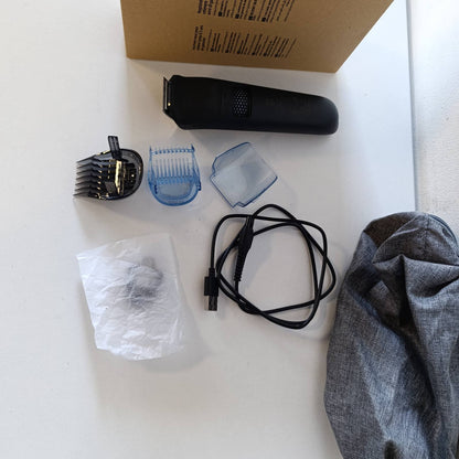 315600 - PHILIPS Makinë prerëse për mjekër Seria 5000 BT5765/15, vetë-mprehëse, tehe metalike, 40 cilësime gjatësie, 100% rezistente ndaj ujit