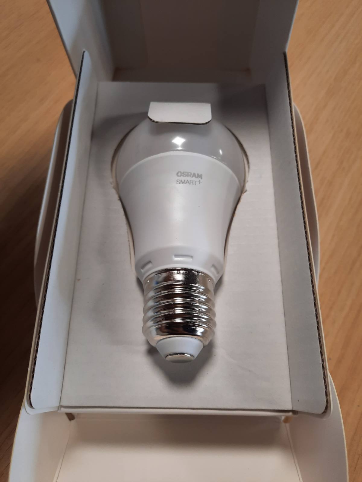 185407 - OSRAM SMART+ LED, Llambë ZigBee me Bazë E27, Ngjyrë e Bardhë e Ngrohtë, me Errësim, e Përputhshme me Echo Plus dhe Echo Show (Gjenerata e 2-të)