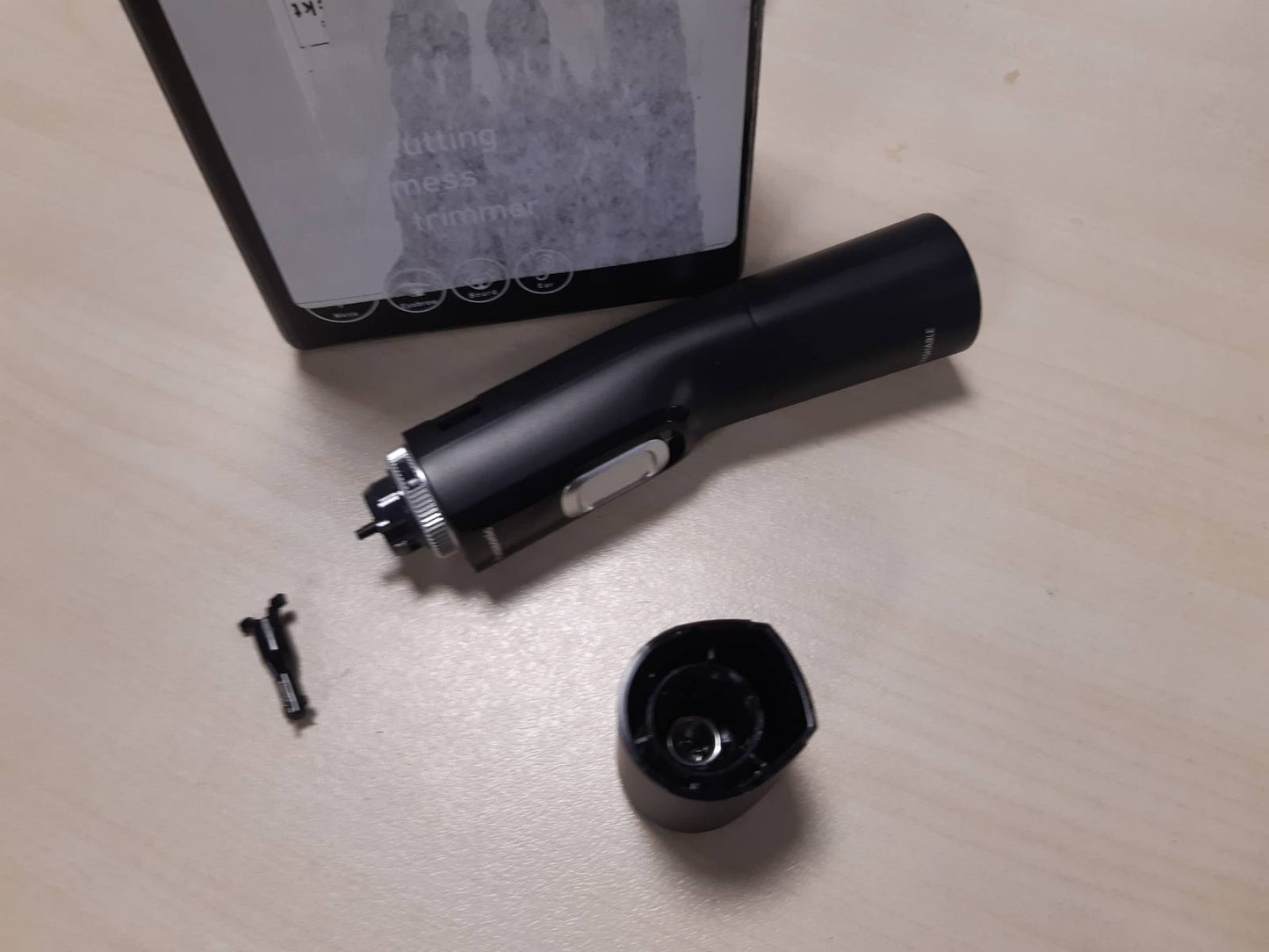 275266 - PANASONIC Makinë prerëse qimesh për hundë ER-GN300-K503 për burra, makinë rroje elektrike premium, rezistente ndaj ujit, me bateri, e zezë