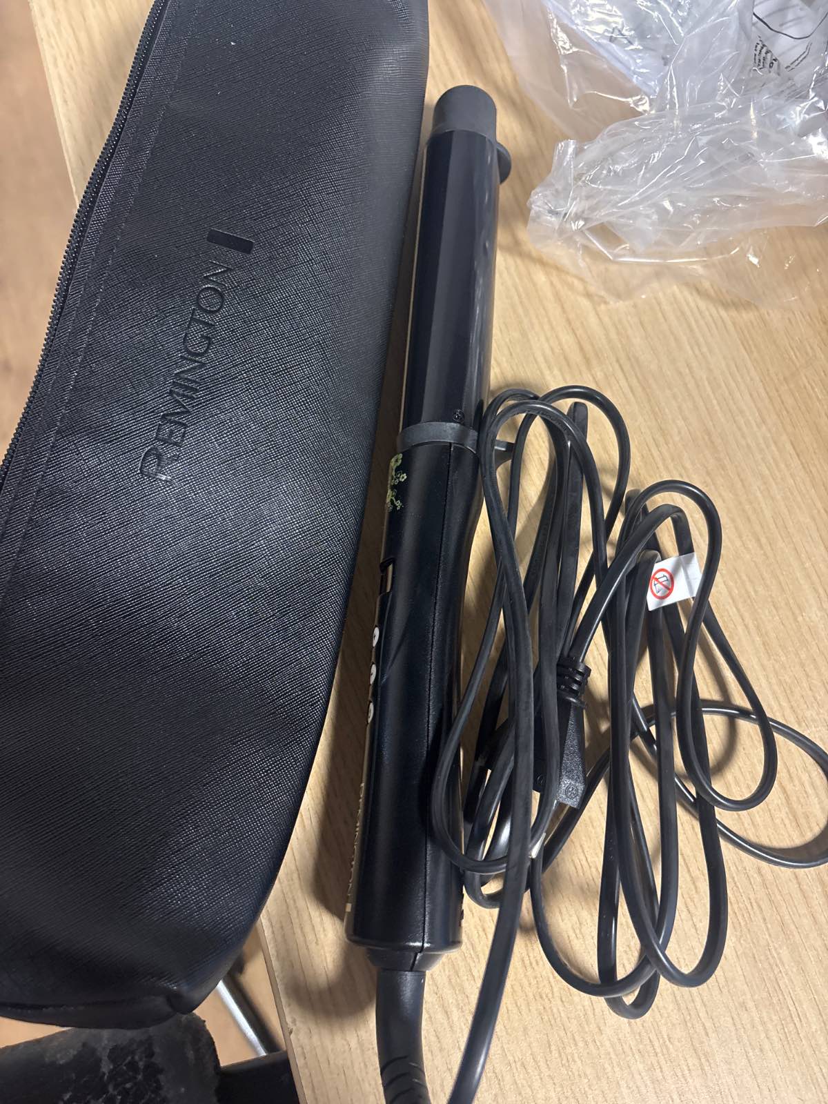 316380 - REMINGTON Hekur kaçurrelash CI9533 për kaçurrela të mëdha [32 mm], Veshje qeramike me perla të vërteta, Ekran LCD 130-210°C, përfshirë dorezën e nxehtësisë, valë të buta për flokë të hollë deri të trashë, i zi