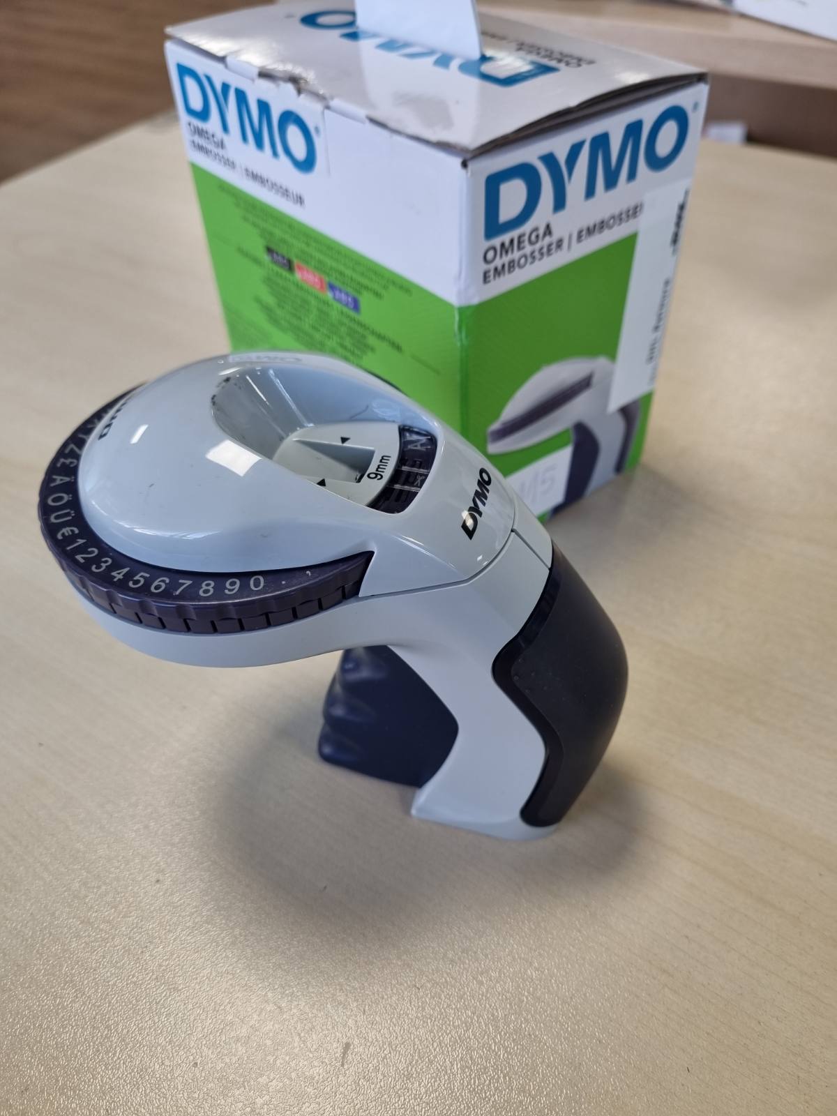 274115 - DYMO Makinë për krijimin e etiketave Omega, e vogël, sistem rrotullimi dhe klikimi, dizajn ergonomik, për projekte shtëpiake dhe artizanale