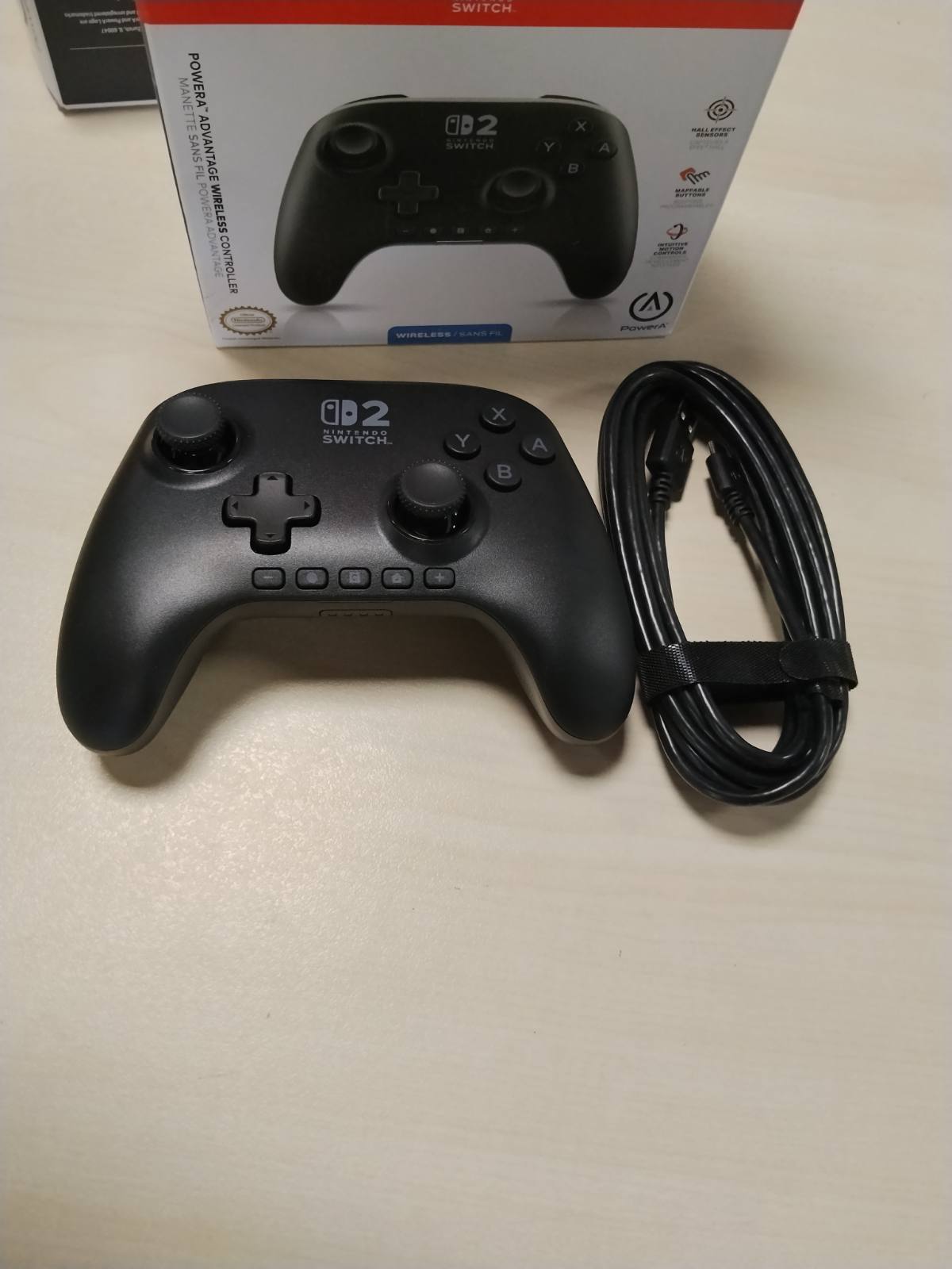 305185 - POWERA KONTROLLUES WIRELESS ADVANTAGE PËR NINTENDO SWITCH 2, I ZI, I LICENCUAR ZYRTARISHT, EFTEKTE REVERB, BUTONA TË CAKTUAR, KONTROLLUES PRO, BUTON C, KONTROLLE LËVIZJE