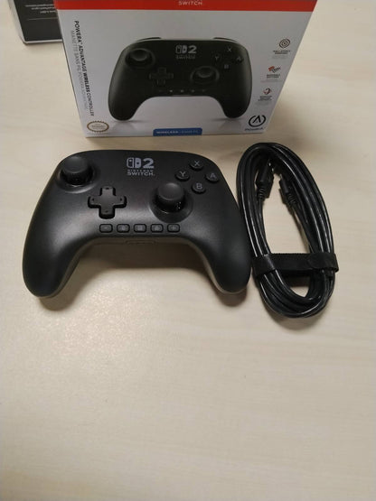 305185 - POWERA KONTROLLUES WIRELESS ADVANTAGE PËR NINTENDO SWITCH 2, I ZI, I LICENCUAR ZYRTARISHT, EFTEKTE REVERB, BUTONA TË CAKTUAR, KONTROLLUES PRO, BUTON C, KONTROLLE LËVIZJE