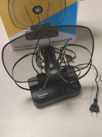 310001 - TechniSat DIGITENNE TT2 antenë përforcuese, 36 dB, brez të plotë të rregullueshme