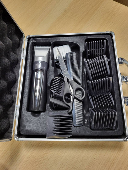 289663 - REMINGTON Makinë prerëse flokësh profesionale, teh qeramike vetëmprehëse, 0.8-40 mm, rregullim preciz, 10 krehëra, HC5811