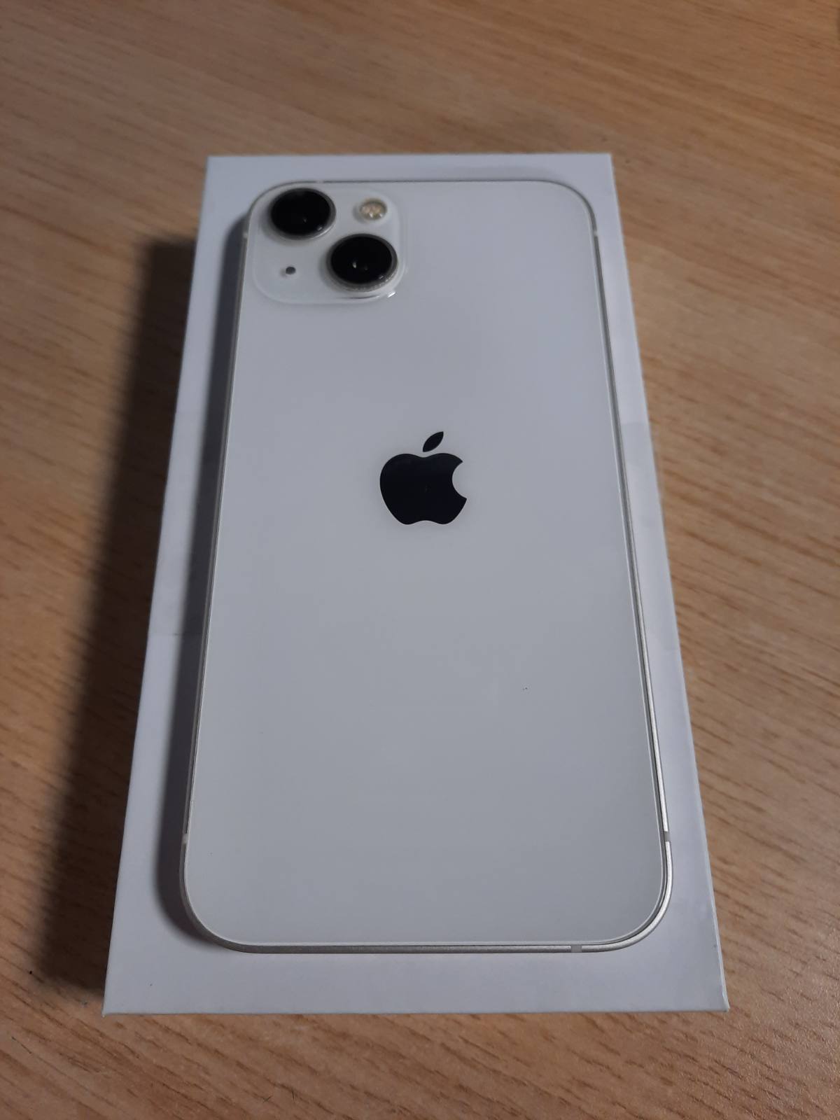 319283 - Apple iPhone 13, 128 GB, Polarstern (i rinovuar)