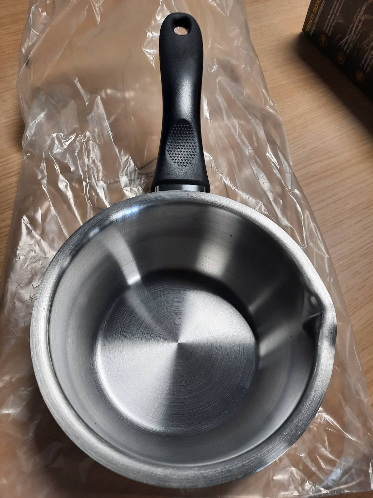 288461 - LACOR 31314 TENXHERE E DREJTË GARINOX, çelik inoks, grykë, dorezë ergonomike bakeliti, kapacitet 1L, e përputhshme me induksionin, nuk është e sigurt për furrë, e sigurt për lavastovilje, Ø14cm