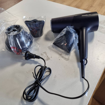 321121 - Tharëse flokësh PHILIPS Seria 5000, Teknologji ThermoShield, Funksion Jonizimi, 2300 W, Blu Metalike, Gryka Stilimi 9 mm dhe 11 mm, Difuzues Vëllimi, BHD510/20