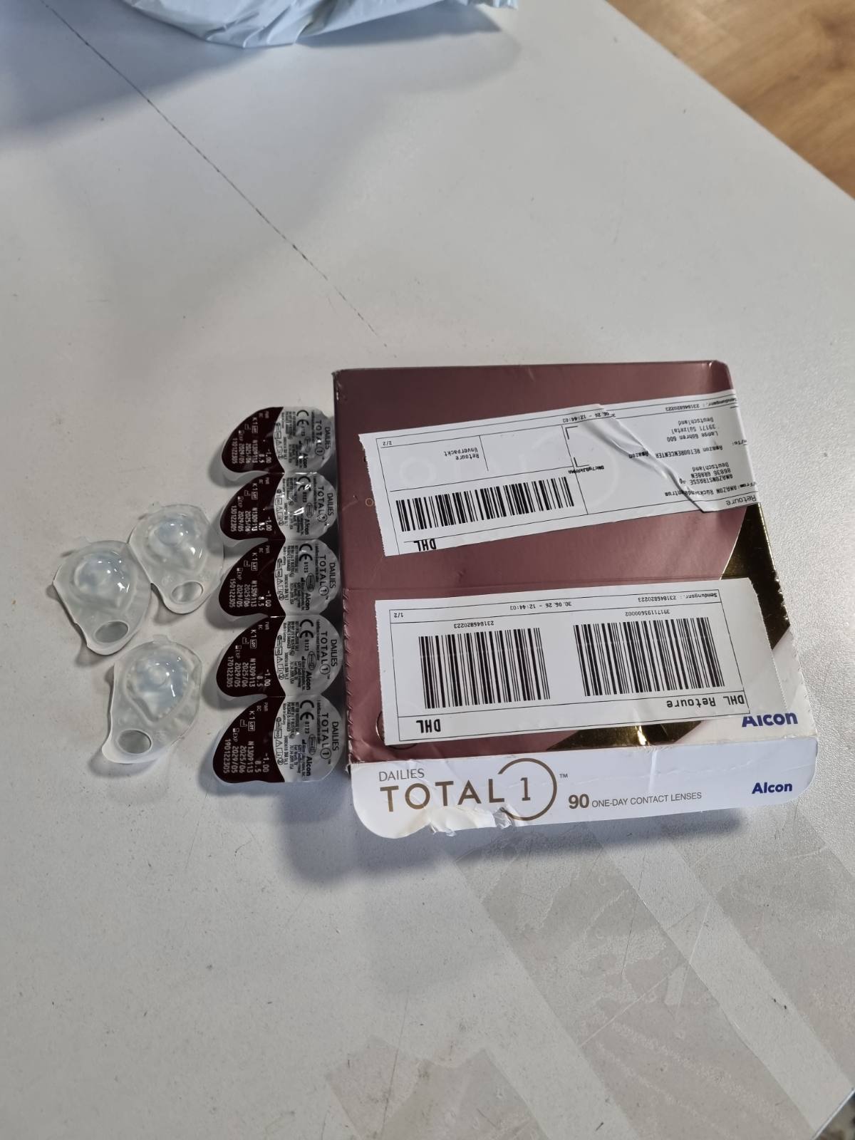 307183 - Lente Kontakti Daily Total 1, Të buta, 90 copë, -1.00 dioptri