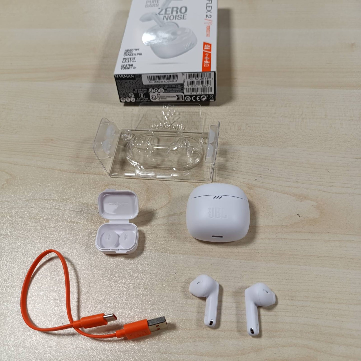 267874 - JBL Tune Flex 2, Kufje pa tel Bluetooth në vesh me anulim zhurmash, kohë riprodhimi 48 orë, IP54 rezistente ndaj ujit dhe pluhurit, lidhje me shumë pika, dizajn ergonomik, e bardhë