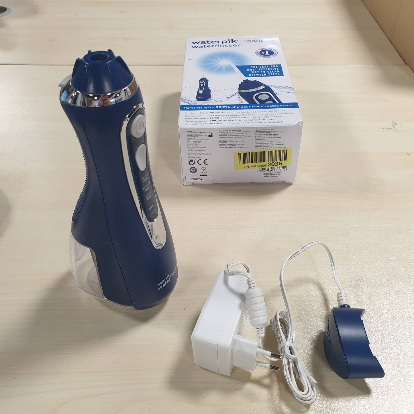 315345 - Pastrues uji pa tel me 3 cilësime presioni dhe bateri të rikarikueshme, ideal për udhëtime dhe banjo të vogla, ngjyrë blu (WP-563EU)