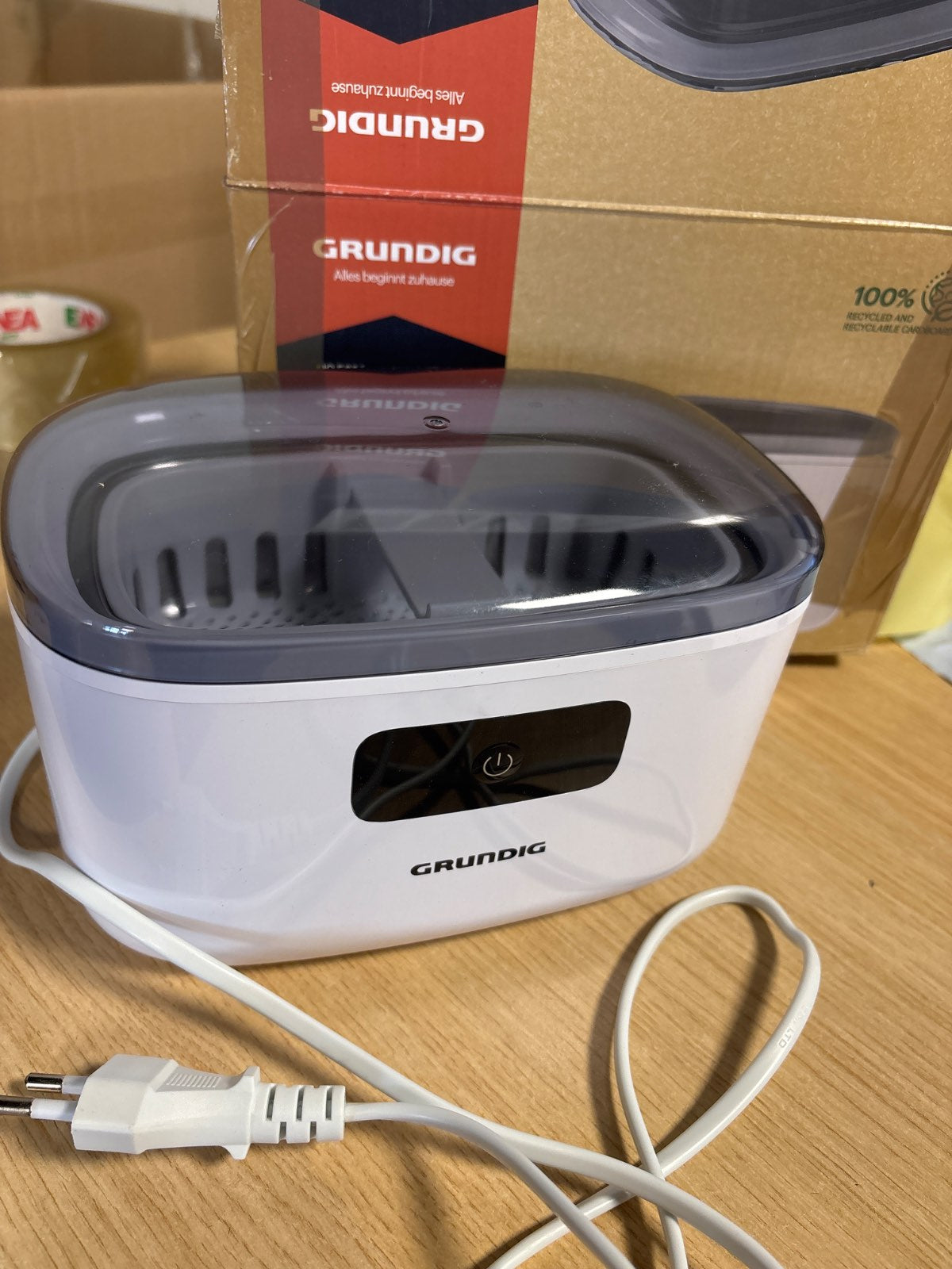 316690 - GRUNDIG Pastrues ultrasonik UC 5620, 50W, 500 ml, 1 copë