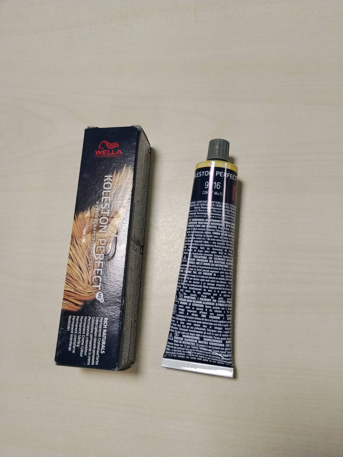 318443 - WELLA PROFESSIONALS Koleston Perfect Rich Naturals - Ngjyrë e përhershme për flokë - 60 ml, 9/16 Bjonde e çelët, Vjollcë hiri, deri në 100% mbulim të thinjave