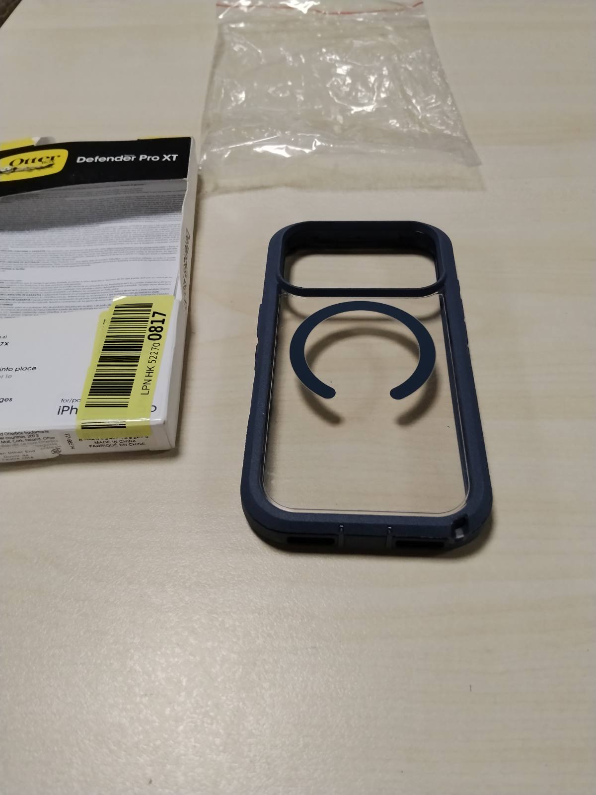 305219 - Otterbox Mbrojtëse Coque Defender Pro XT MagSafe për iPhone 17 Pro, Transparente/Blu