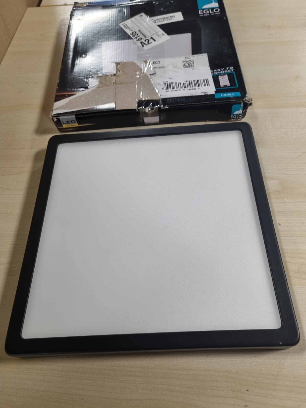 222396 - EGLO Fueva 5 Llambë Tavani LED, Gjatësi x Gjerësi 28.5 cm, e Montuar në Sipërfaqe Çeliku dhe Plastike, e Zezë dhe e Bardhë