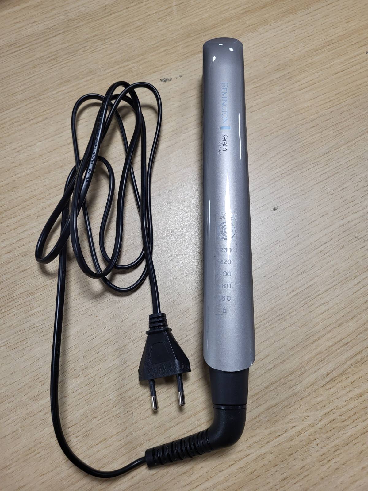 289661 - REMINGTON S8590