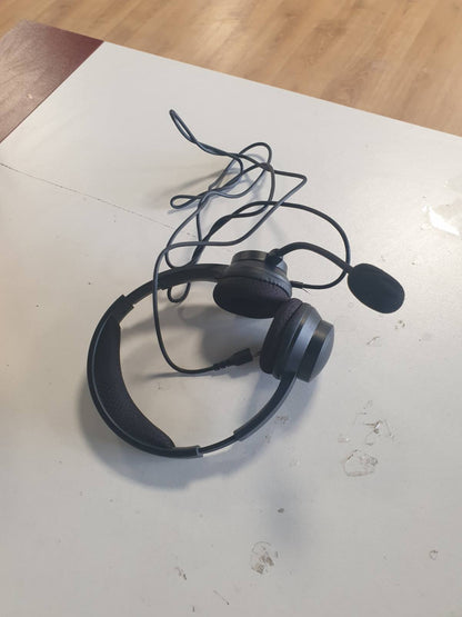 276705 - TRUST Kufje USB Roha II me mikrofon, të zeza – mikrofon ENC, dizajn i lehtë, kabllo 1.80 m, 85% plastikë e ricikluar