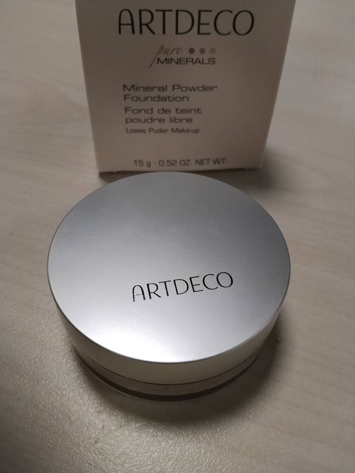 317295 - ARTDECO Fondatinë me Pudër Minerale - Pudër mbrojtëse, e lirshme në formë kompakte - 1 x 15 g
