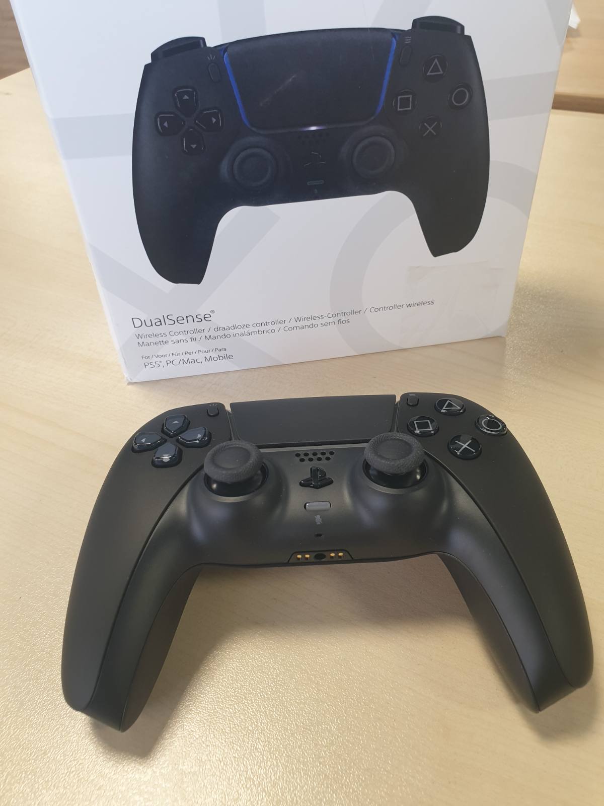 319661 - SONY DUALSENSE KONTROLLUES PA TEL, I ZI MESNATE - VERSIONI NDËRKOMBËTAR