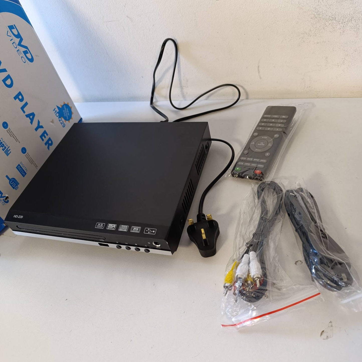 273027 - YANMIS DVD PLAYER, DVD/CD PLAYER FALAS ME SHUMË RAJONE PËR TV ME REZOLUCION HD 1080P, PORTË USB, DALJE, TELEKOMANDË, MBËSHTET TË GJITHA RAJONET 1-6, FORMATE TË DIVERSHME DISKU (LIDHËS GB)
