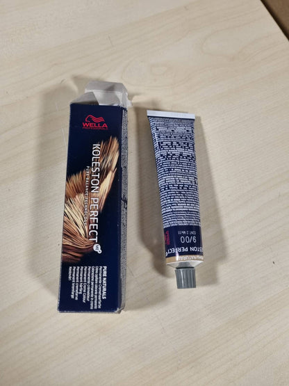 301236 - WELLA PROFESSIONALS Koleston Perfect Pure Naturals, Ngjyrë e përhershme për flokë, 60 ml, mbulim deri në 100% të thinjave, teknologji ngjyrash Me+ – 9/00 Bjonde e çelët natyrale