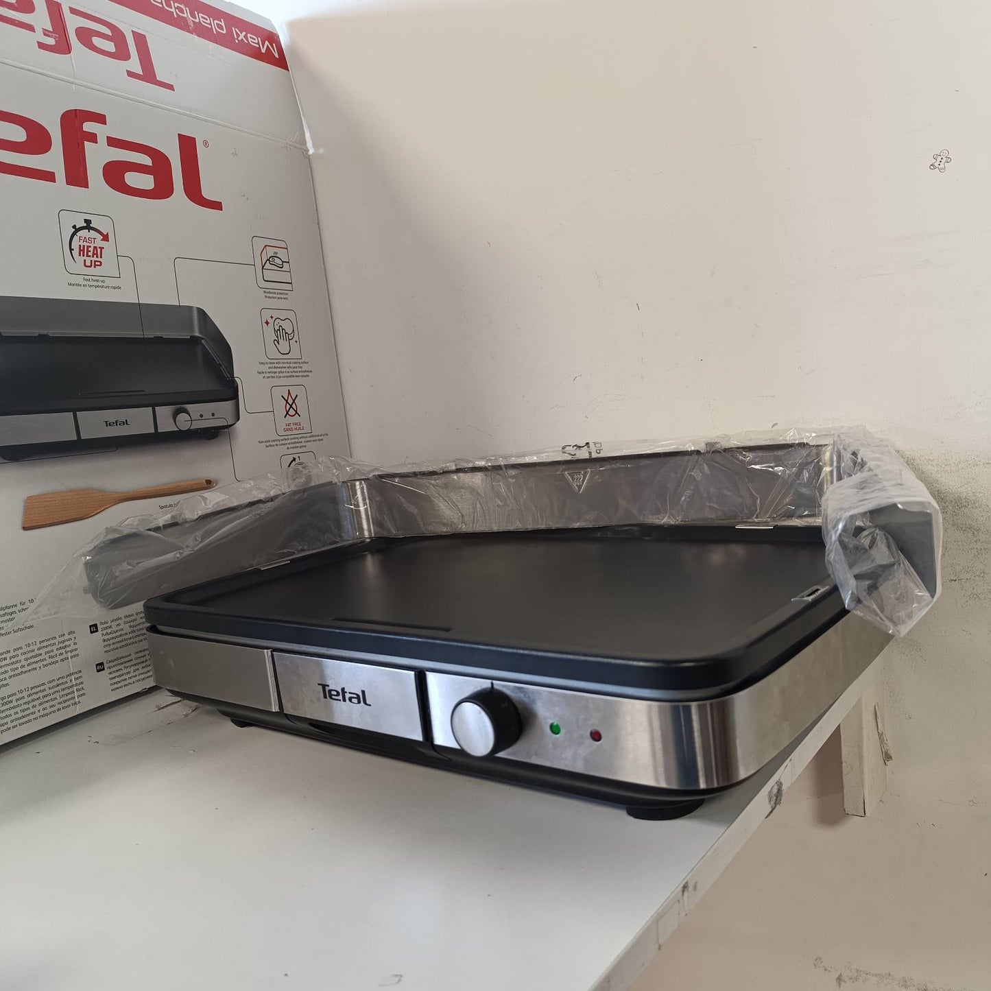 288181 - TEFAL Maxi Electric Plancha, XXL, Kapacitet 10/12 Persona, Mbrojtës nga Spërkatjet, Termostat të Rregullueshëm, Çelik Inoks, CB690D12