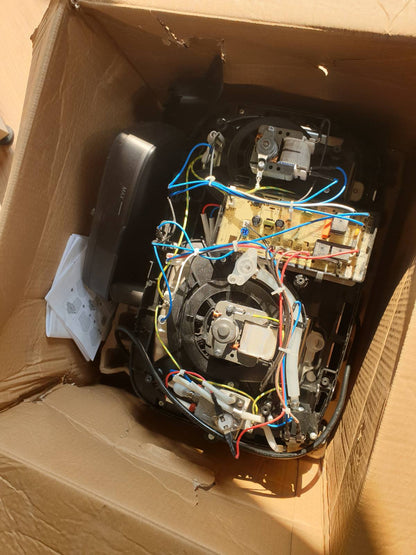 288100 - PHILIPS Fritezë me ajër të nxehtë Seria 5000, 9L (3L+6L), RapidAir Plus, Pastrim automatik me avull (NA550/00)