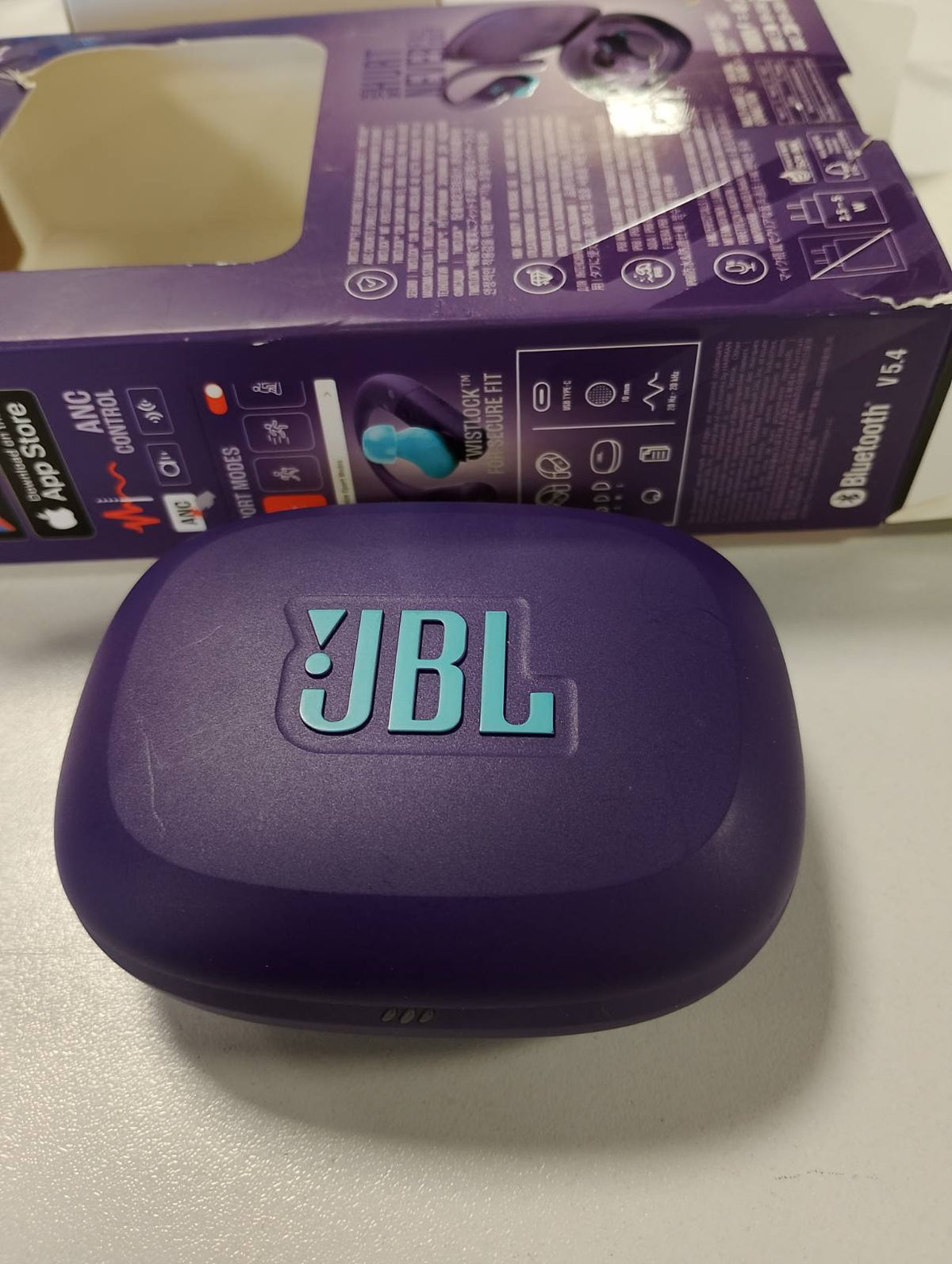 299032 - JBL Kufje Endurance Peak 4 Sportive pa tel, Bluetooth, Anulim Zhurme, 48 orë jetëgjatësi baterie, TwistLock, IP68, Tingull i Pastër Bas, Ngjyrë Vjollcë