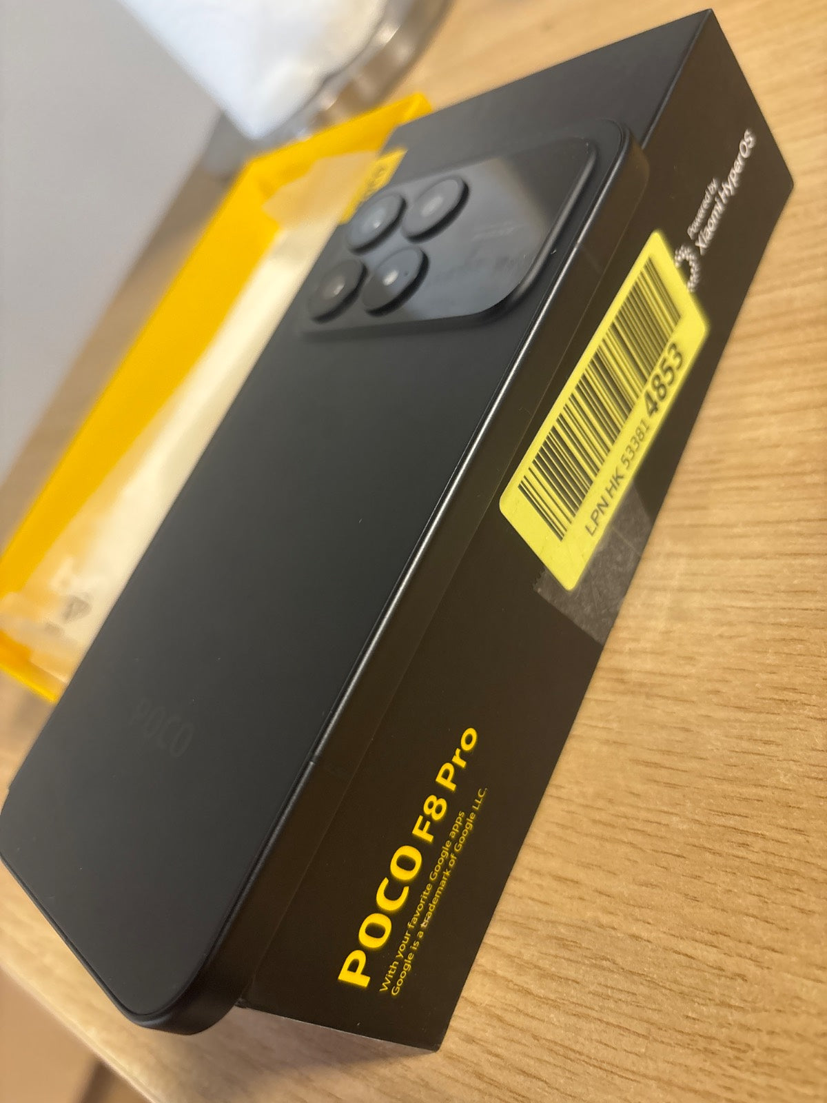 319273 - XIAOMI Smartphone Poco F8 Pro, 12+256 GB, Android, Ekran AMOLED 6.59" 120Hz, Kamera e trefishtë 50MP me lente telefoto 60 mm, Tingull nga Bose, 6210mAh, E zezë