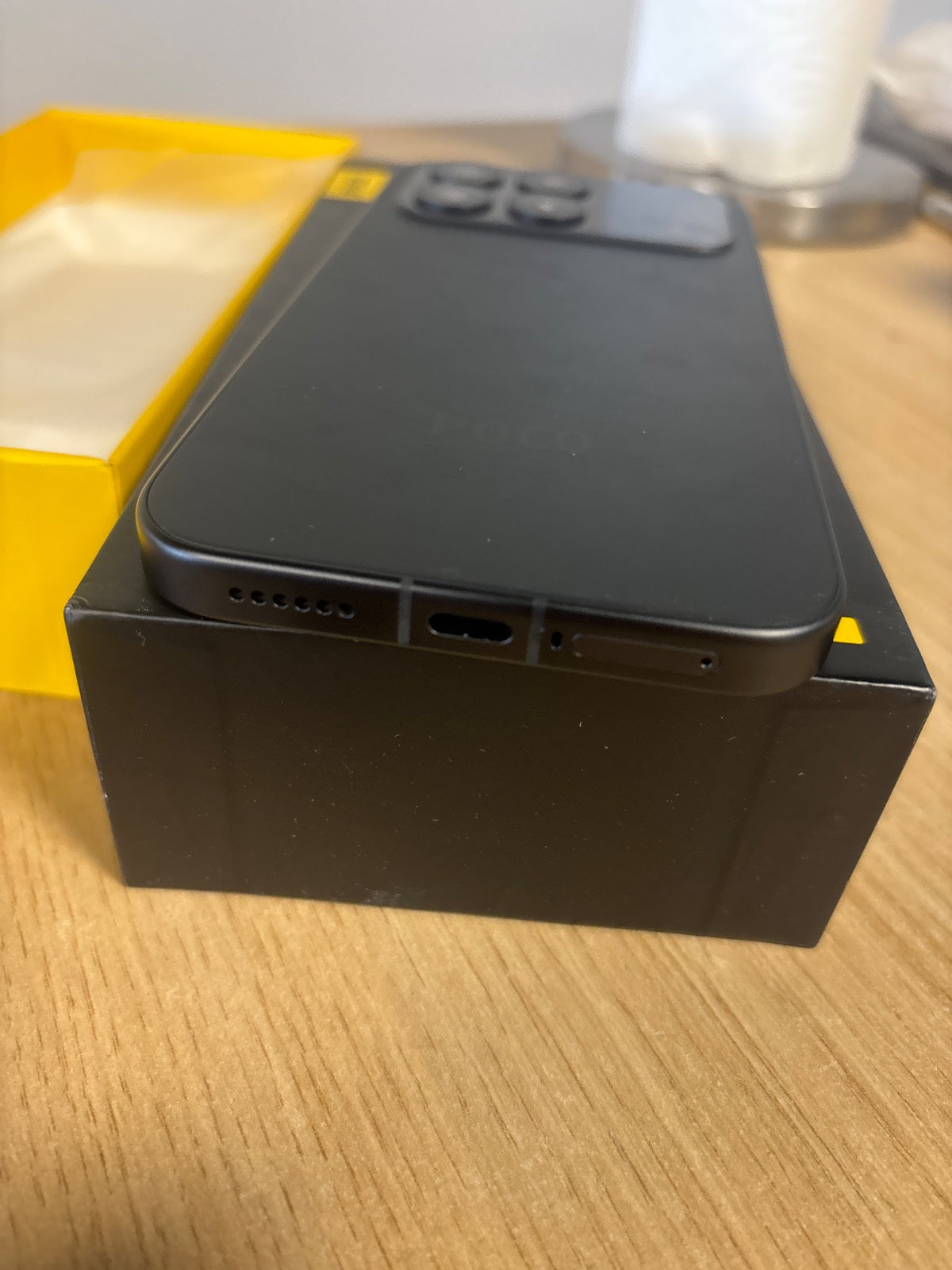 319273 - XIAOMI Smartphone Poco F8 Pro, 12+256 GB, Android, Ekran AMOLED 6.59" 120Hz, Kamera e trefishtë 50MP me lente telefoto 60 mm, Tingull nga Bose, 6210mAh, E zezë
