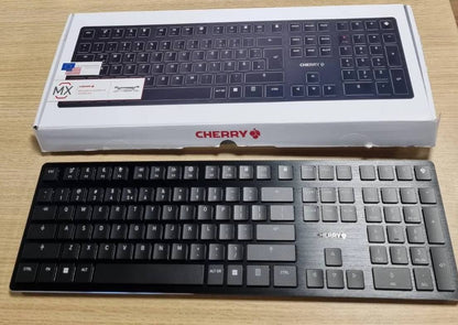 272628 - CHERRY KW X ULP, TASTIERË MEKANIKE ULTRA E HOLLË E NIVELIT TË LARTË, PARAQITJE GJERMANE (QWERTZ), TASTIERË PA TEL PËR SHUMË PAJISJE DERI NË 4 PAJISJE, E RIKARIKUESHME, E ZEZË