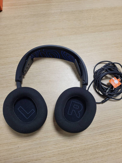 273078 - STEELSERIES Arctis Nova 1 - Kufje Lojërash me Shumë Sisteme – Drajverë Hi-Fi – Tingull Rrethues 360° – Jastëkë veshësh me shkumë memorieje AirWeave – Mikrofon me Anulim Zhurme – PC, PS5, Xbox - E zezë