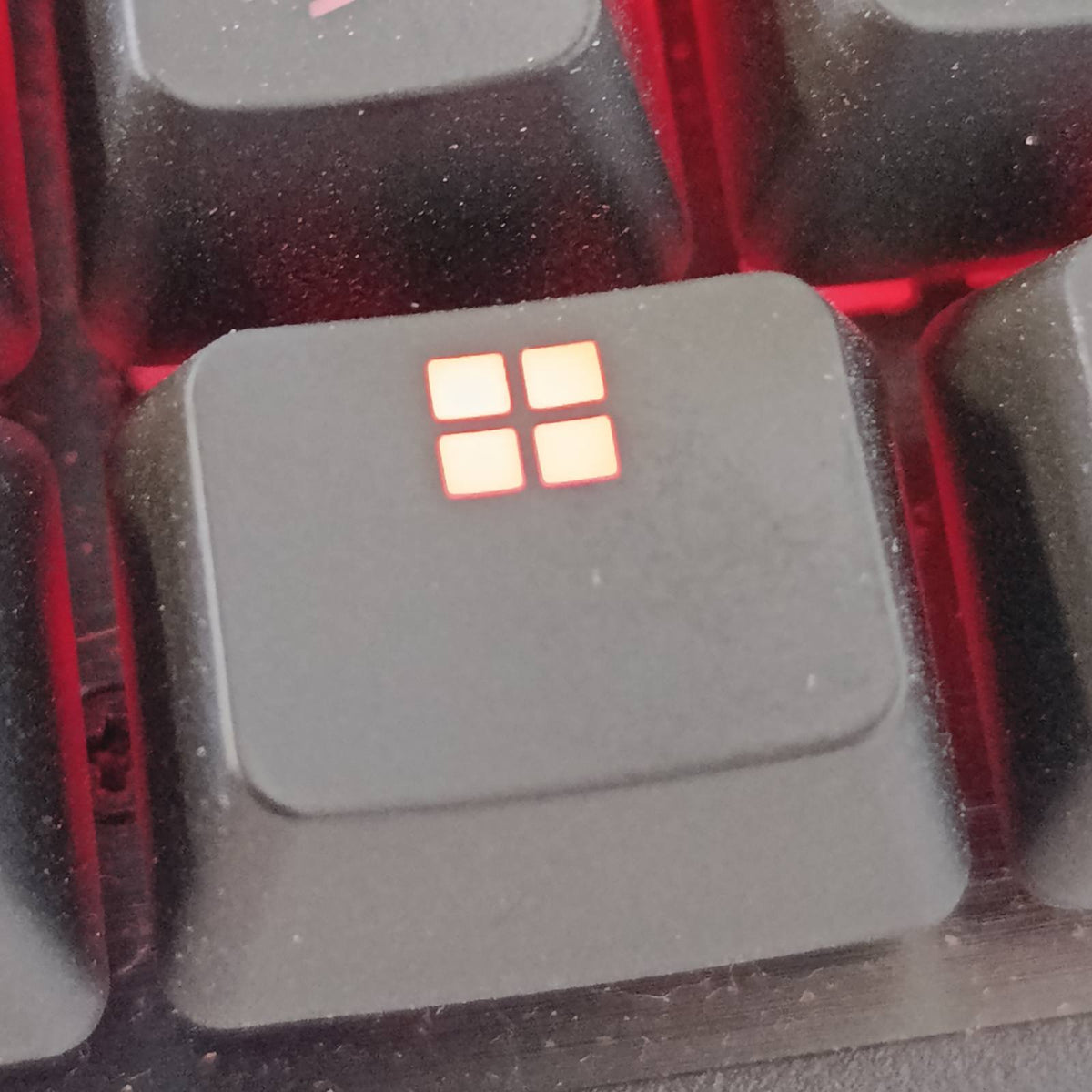 319388 - CORSAIR Tastierë Mekanike K70 CORE TKL RGB Wireless, Ten-Taksë, Çelësa Linearë MLX Red v2, Amortizim Zhurme, QWERTZ DE, E Zezë