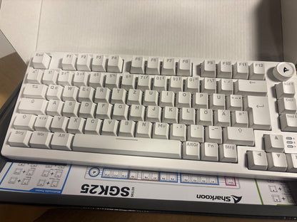 308852 - SHARKOON Skiller SGK25 RGB Tastierë Lojërash Paraqitje 75% Ndërrim i Hot Swap Çelësa të lubrifikuar Huano RED e bardhë