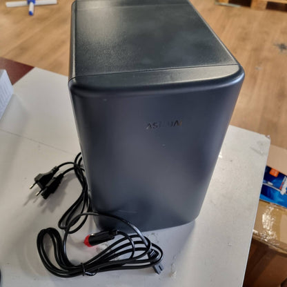 288323 - ASTROAI Mini Frigorifer 2 në 1, 6 litra / 8 kanaçe me funksion ftohjeje dhe ngrohjeje, Prizë 12V / 220V për makina, zyra dhe konvikte, e zezë