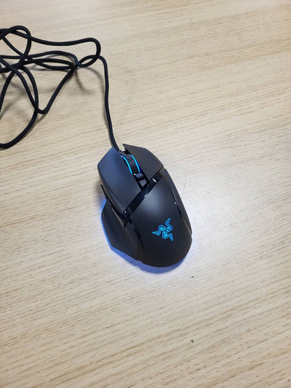 272988 - RAZER BASILISK V3, Maus lojërash me tel, i personalizueshëm me Chroma RGB për PC / Mac, 10+1 butona të programueshëm, Rrotë mausi HyperScroll e anueshme, Dizajn ergonomik, i zi