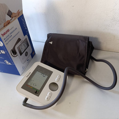 275301 - BEURER BM 27 - Monitor tensioni i gjakut për krahun e sipërm, me kontroll të përshtatshmërisë së manshetës, i validuar klinikisht, manshetë për 22-42 cm, tregues rreziku, zbulim i aritmisë, transferim të dhënash në Apple Health