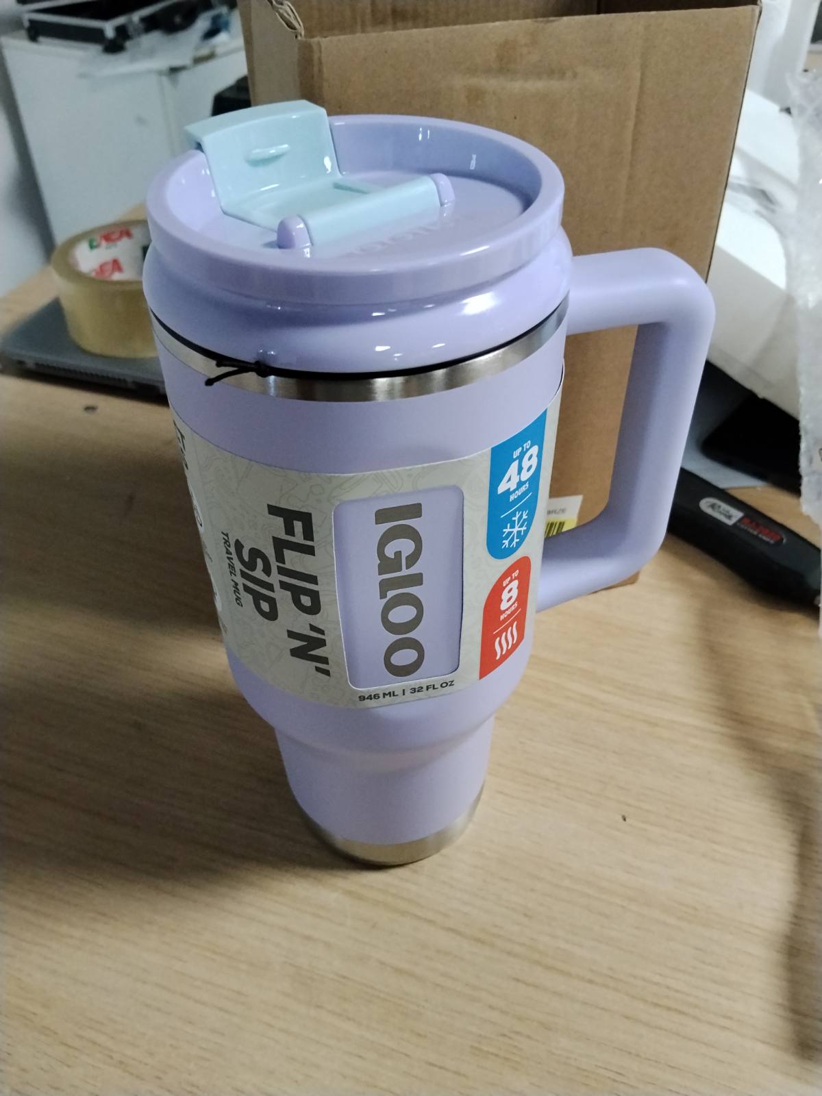 292713 - GOTË UDHËTIMI IGLOO 32 - Gotë termike çeliku inox 900ml me pipëz, rezistente ndaj rrjedhjeve, pa BPA, mban pijet të ngrohta për 12 orë dhe të ftohta për 48 orë