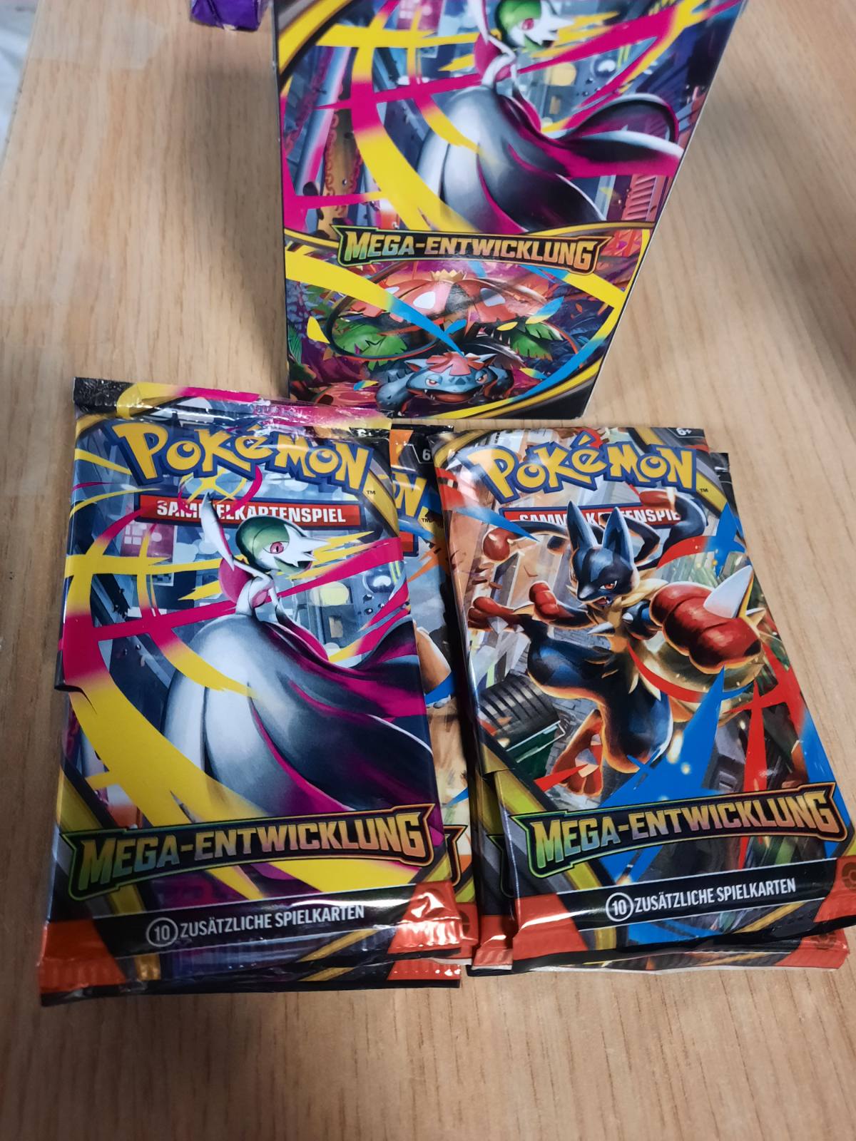 293256 - POKÉMON Lojë me Letra Tregtare: Paketa Përforcuese Mega Evolution (6 paketa përforcuese)