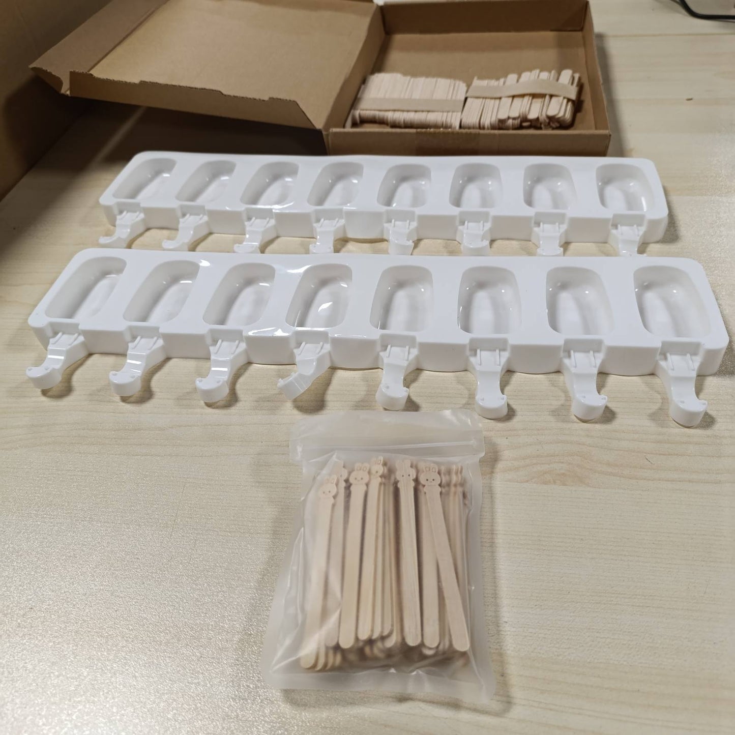 294562 - Set me 2 Forma Akullore prej Silikoni, 8 Zgavra, 150 Shkopinj Druri, Forma të Ripërdorshme për Kek dhe Akullore