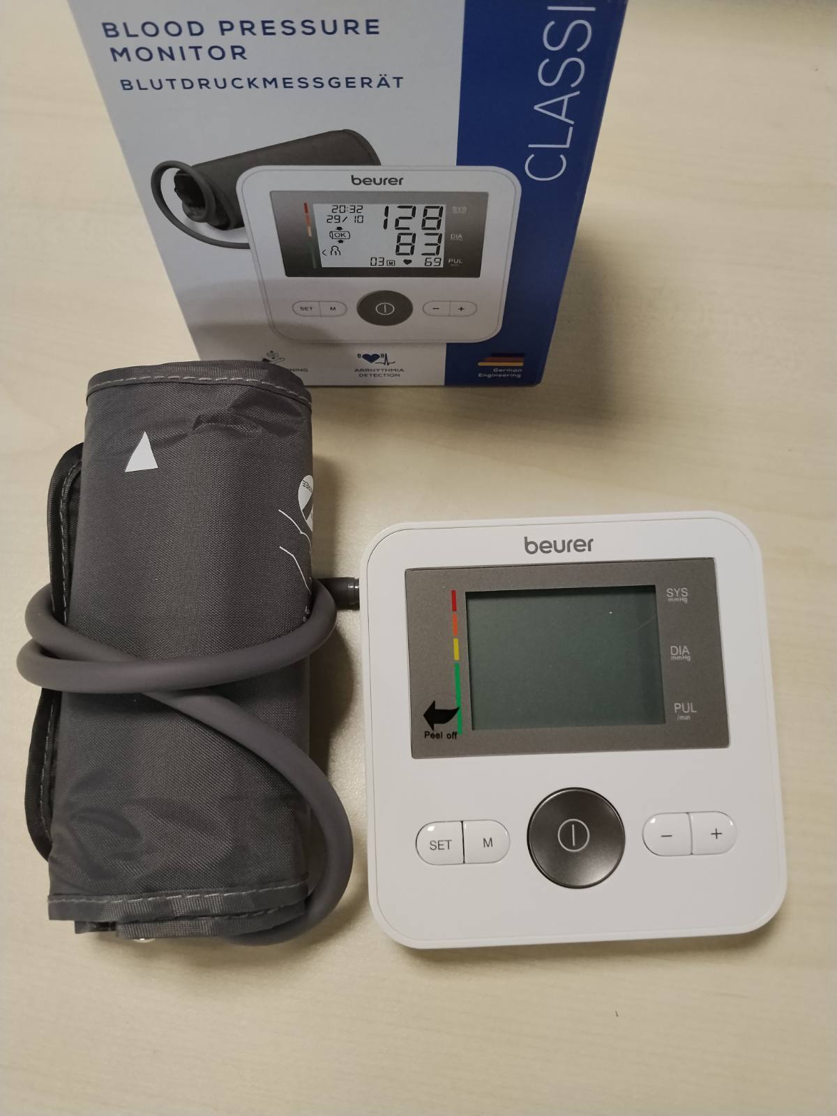 293446 - BEURER Monitor tensioni i gjakut BM 27, për krahun e sipërm, manshetë 22-42 cm, i validuar klinikisht, tregues rreziku, zbulim i aritmisë, transferim të dhënash në Apple Health